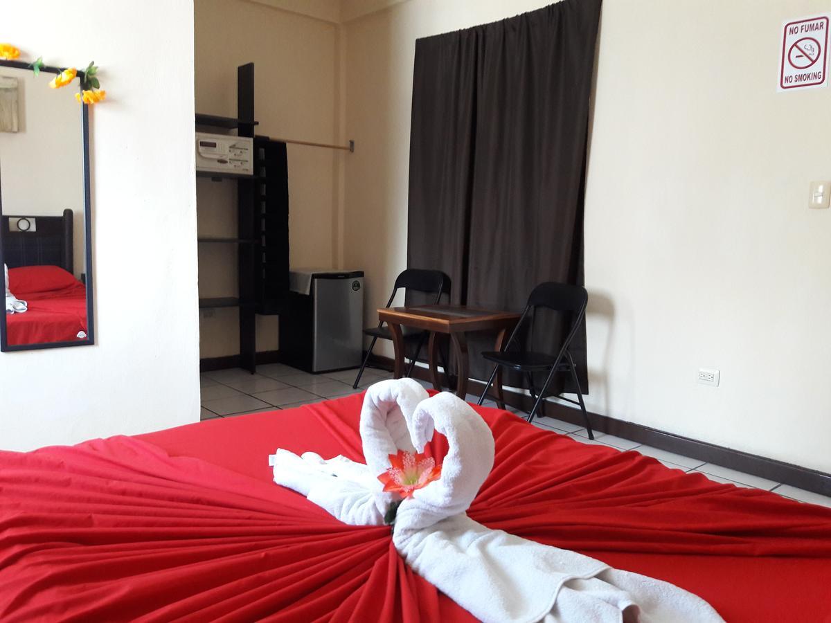 Alme Hostel プレヤデルカーメン エクステリア 写真